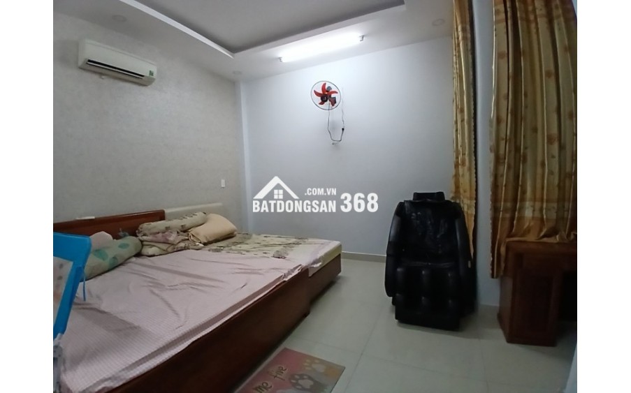 Bán nhà 3 tầng, 3PN Trần Thị Điệu, Phước Long, TP HCM. DT 95m2, SH, giá 7.35 tỷ. LH 0933125879